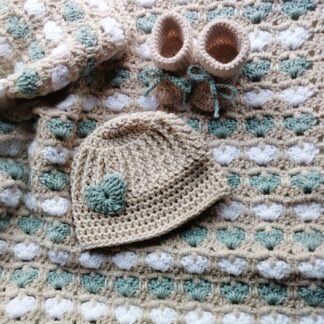 Handmade Crochet Baby Gift Set – Cream and Sage Green Blanket, Hat, and Booties